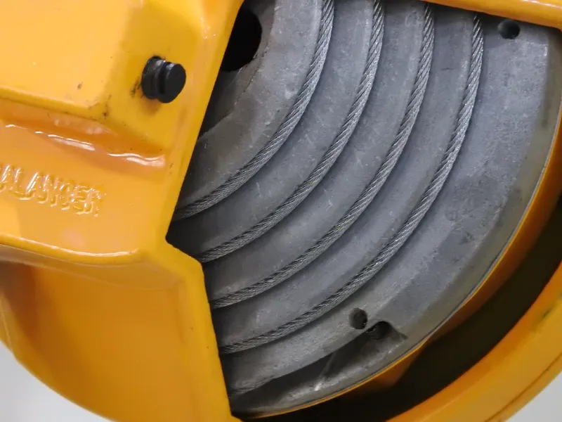 What are the advantages of aluminum tower wheels for spring balancers?